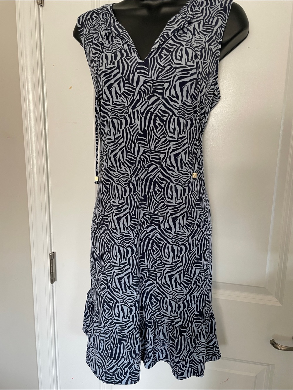 Michael Kors blue zebra print shift dress - like new! - Picture 2 of 10